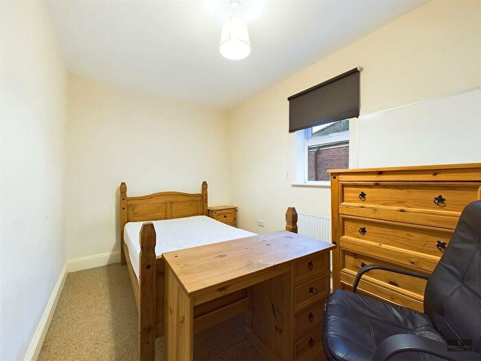 9 Bedroom House For Sale In Polsloe Road, Exeter, EX1