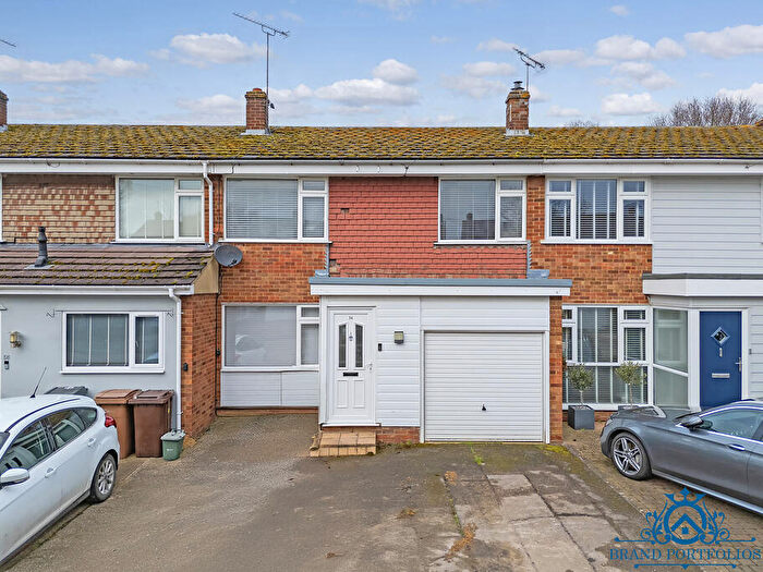 3 Bedroom Terraced House For Sale In Ashley Green, CM3