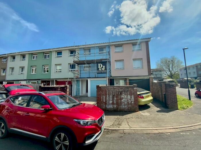 3 Bedroom Town House To Rent In Chancery Street, Barton Hill, Bristol, BS5