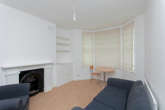 1 Bedroom Flat To Rent In Gauden Road, London, SW4