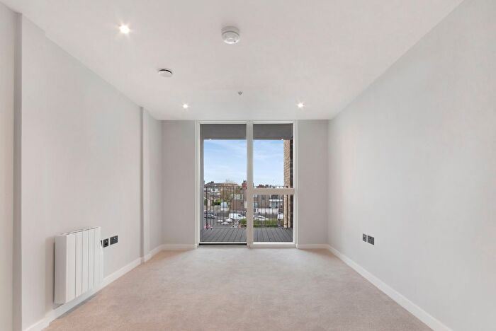 1 Bedroom Flat To Rent In The Gladstone, Dollis Hill Avenue, London, London, NW2