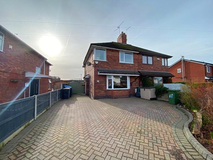 3 Bedroom Semi Detached House For Sale In Davenport Avenue, Crewe, CW2