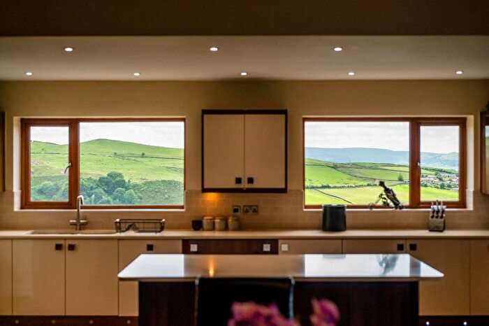 4 Bedroom Detached House For Sale In Halifax Road, Briercliffe, Burnley, BB10