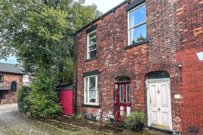 3 Bedroom Semi-Detached House For Sale In Vine Fold, Parkfield Road North, New Moston, Manchester, M40