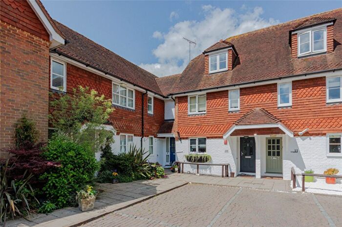 2 Bedroom Terraced House For Sale In Common Lane, Radlett, Hertfordshire, WD7
