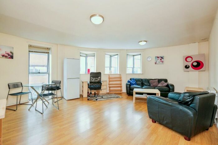 2 Bedroom Apartment To Rent In Millwright Street, Leeds, LS2
