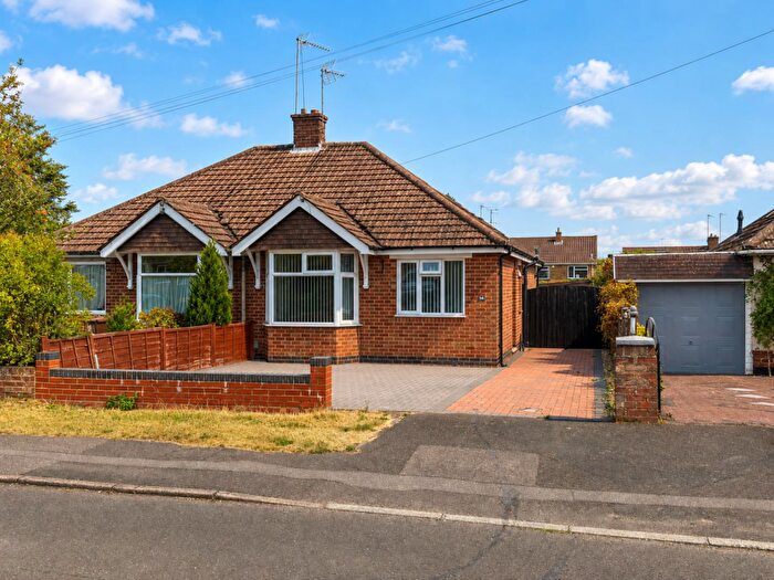 3 Bedroom Semi-Detached Bungalow For Sale In Park Lane, Duston, Northampton, NN5