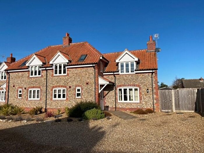 3 Bedroom Semi-Detached House To Rent In The Fairstead, Holt, Norfolk, NR25