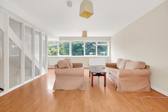4 Bedroom Property To Rent In Ealing, London, W13