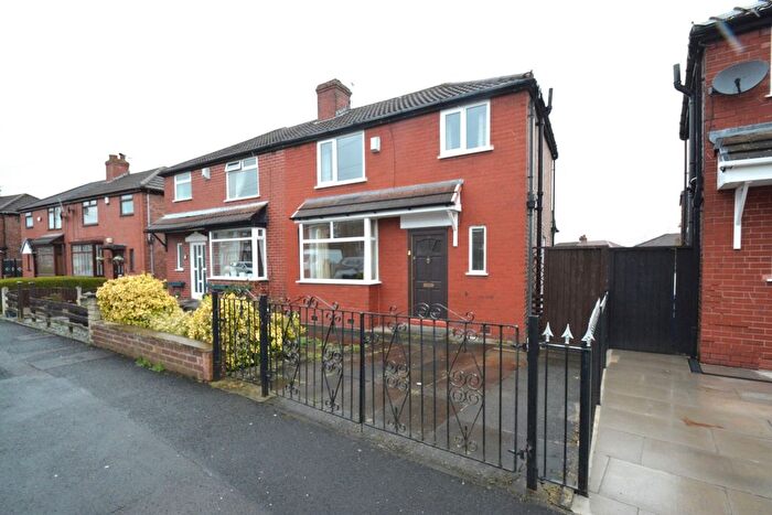 3 Bedroom Semi Detached House For Sale In Ashdale Crescent, Droylsden, M43