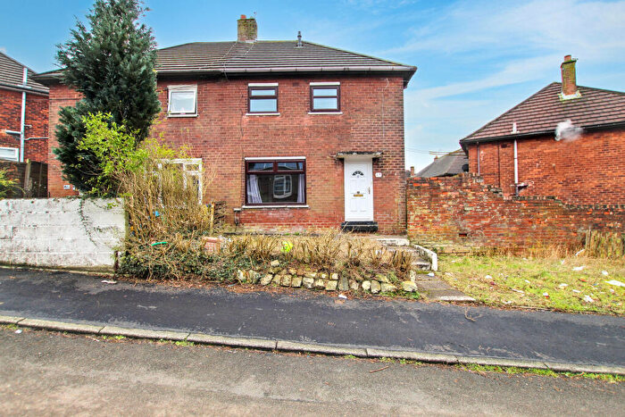 3 Bedroom Semi Detached House For Sale In Hutton Way, Stoke-On-Trent, ST2