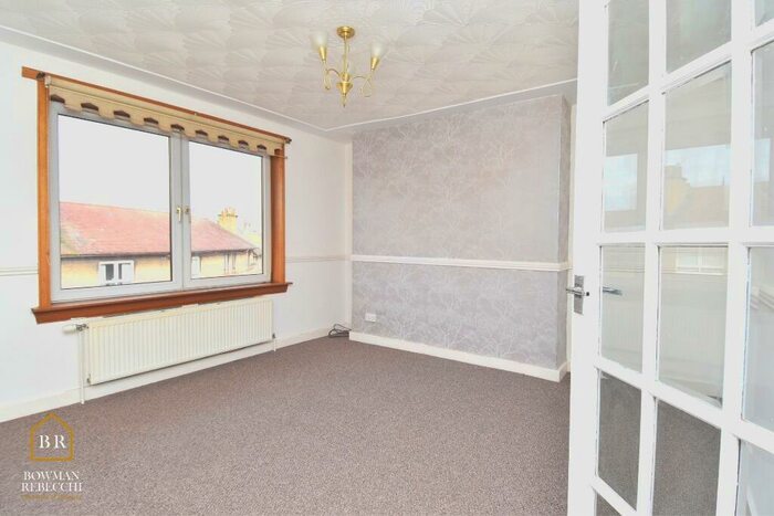 2 Bedroom Flat To Rent In Sir Michael Street, Greenock, Greenock, PA15