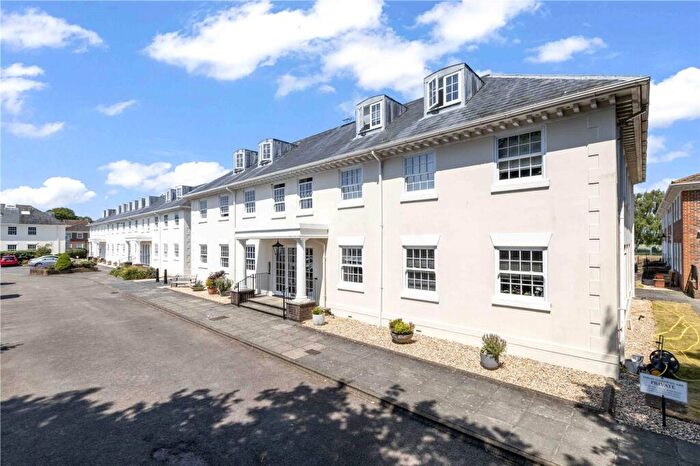 3 Bedroom Apartment For Sale In Marchwood, Chichester, PO19
