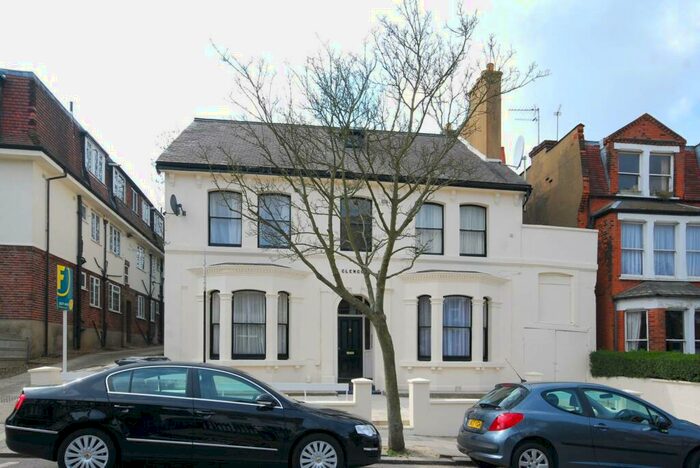3 Bedroom Flat To Rent In Muswell Ave, Muswell Hill, London, N10