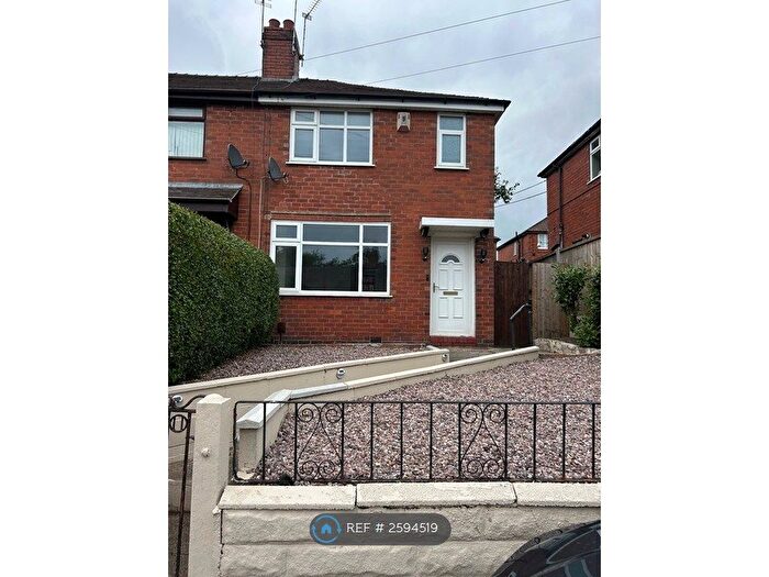 3 Bedroom Semi-Detached House To Rent In Barnfield Road, Stoke-On-Trent, ST6