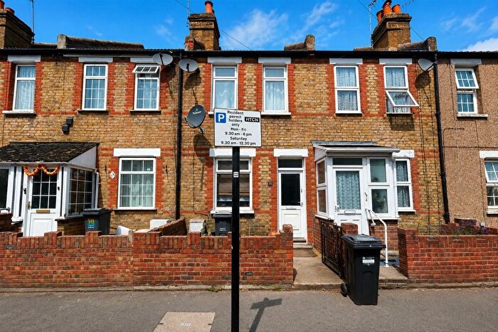2 Bedroom Terraced House To Rent In Myrtle Road, Hounslow, TW3