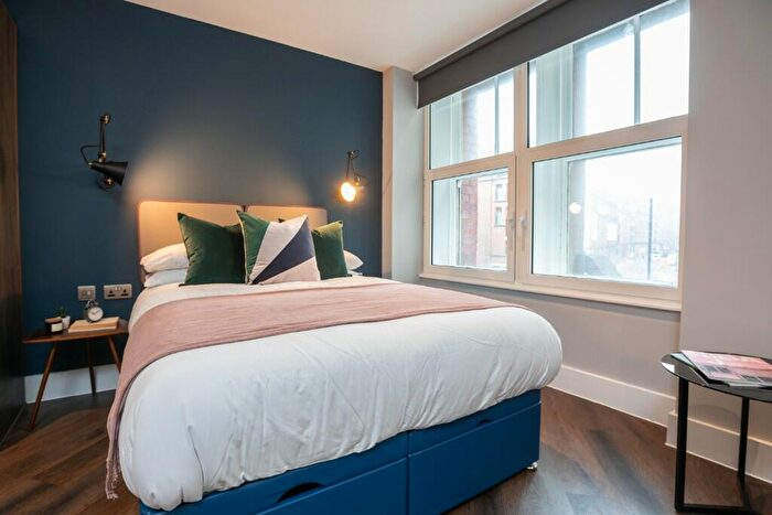 1 Bedroom Apartment To Rent In Princess Street, Manchester, Greater Manchester, M1