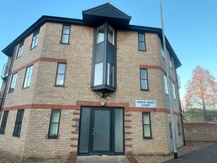 1 Bedroom Apartment For Sale In Prince Henry Court, Cambridge, CB4
