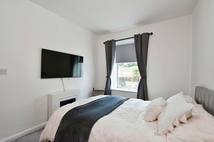 3 Bedroom End Of Terrace House For Sale In Aberdare Road, Mountain Ash, CF45