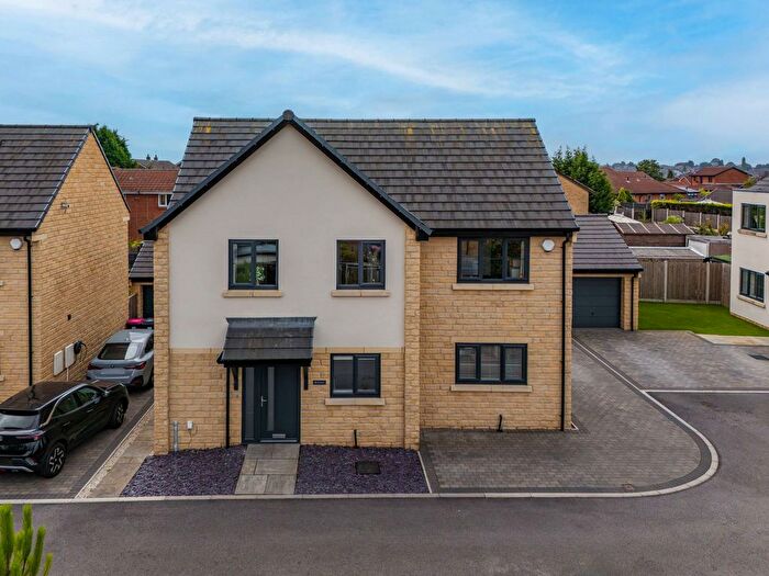 4 Bedroom Detached House For Sale In Moorlands Close, Ravenfield, Rotherham, S65