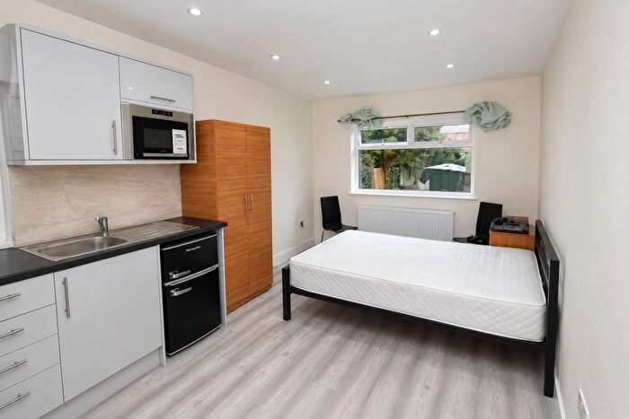Studio To Rent In Bulstrode Road, Hounslow, TW3