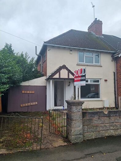 3 Bedroom Semi-Detached House To Rent In Chapel Street, Walsall, WS3