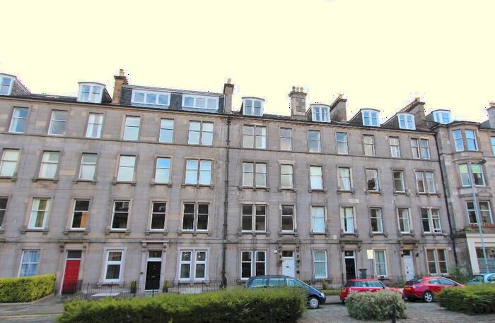 4 Bedroom Flat To Rent In East Claremont Street, Broughton, Edinburgh, EH7