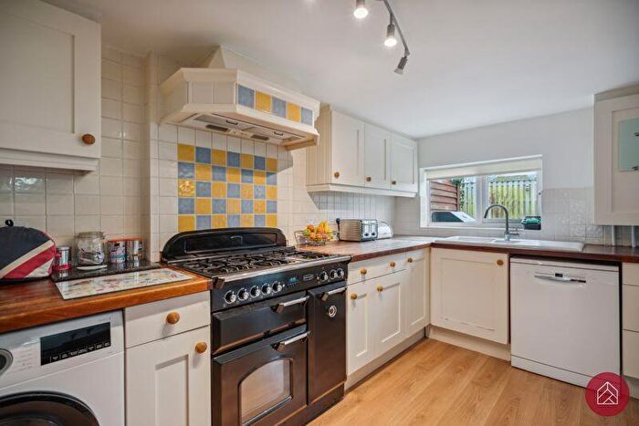 3 Bedroom Terraced House For Sale In High Street, Swindon, SN6