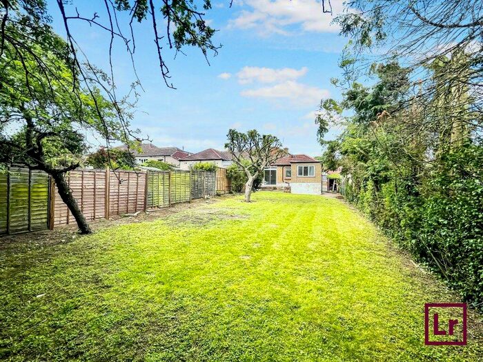 2 Bedroom Bungalow To Rent In Athol Gardens, Pinner, Middlesex, HA5