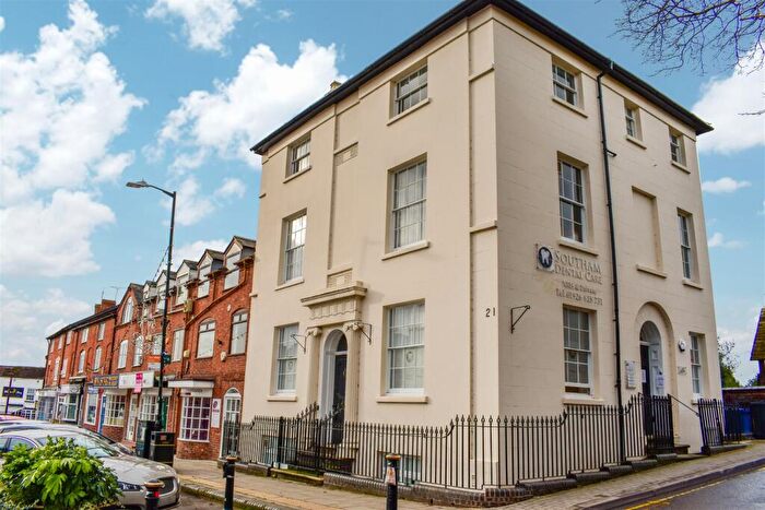 2 Bedroom Apartment To Rent In Market Hill, Southam, CV47