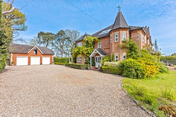 7 Bedroom Detached House To Rent In Windlesham, GU20