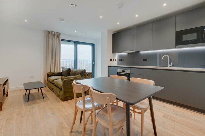 1 Bedroom Apartment To Rent In Riverstone Heights, Reed Avenue, Bromley-By-Bow, E3