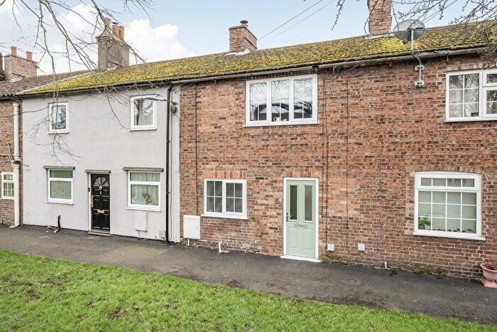 2 Bedroom Terraced House For Sale In Stonewell Row, Horncastle, LN9