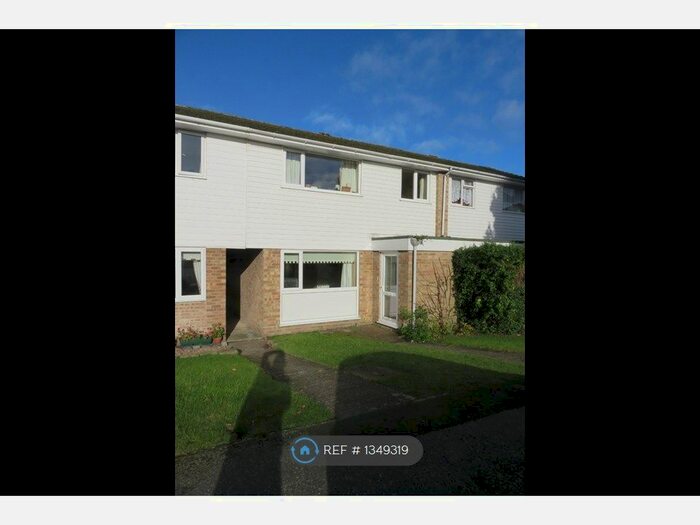 3 Bedroom Terraced House To Rent In Ullswater Close, Lightwater, GU18