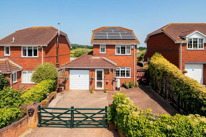 3 Bedroom Detached House For Sale In Clyst St Lawrence, Cullompton, EX15