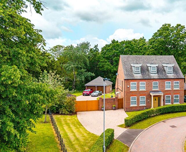 5 Bedroom Detached House For Sale In Carters Gardens, Kidderminster, DY11