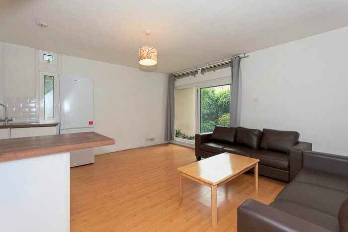 5 Bedroom Maisonette To Rent In Victoria Rise, London, SW4