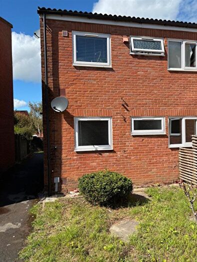 2 Bedroom Flat To Rent In Priory Way, Tenterden, TN30