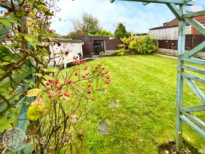 2 Bedroom Semi-Detached Bungalow For Sale In Bowland Grove, Milnrow, OL16