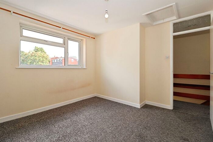 3 Bedroom Terraced House For Sale In Hazelbury Drive, Bristol, BS30