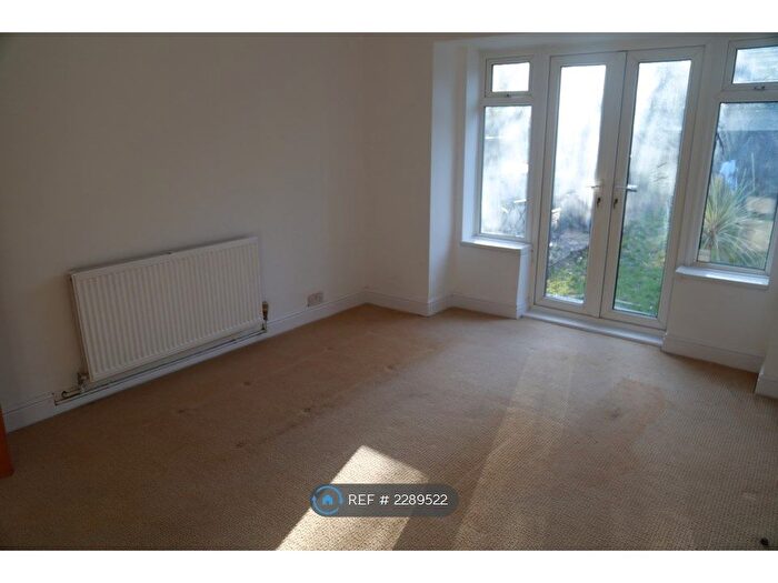 3 Bedroom Semi-Detached House To Rent In Eaton Close, Stanmore, HA7