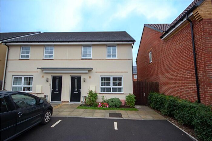 3 Bedroom Semi-Detached House To Rent In Barley Fields, Thornbury, Bristol, South Gloucestershire, BS35