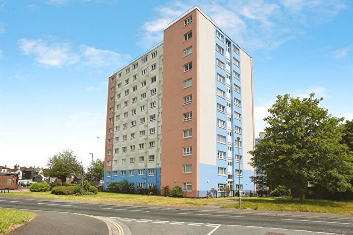 2 Bedroom Flat For Sale In South Street, Gosport, PO12