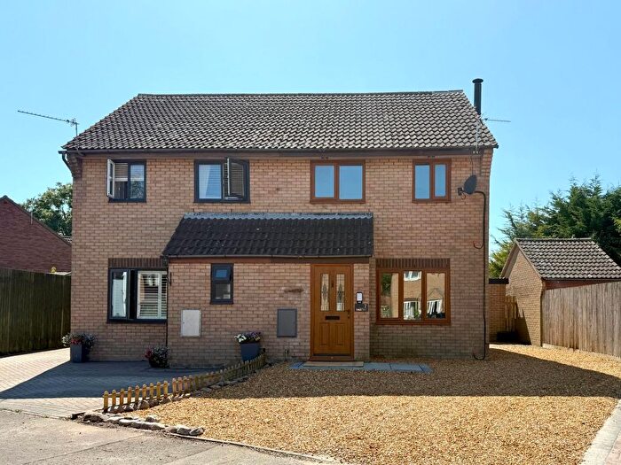 3 Bedroom Semi-Detached House To Rent In Althorp Drive, Penarth, CF64