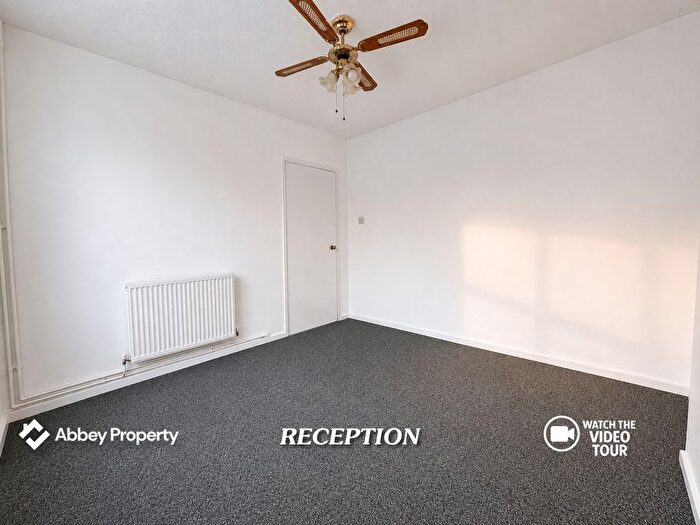 3 Bedroom Terraced House To Rent In Tudor Road, Luton, LU3