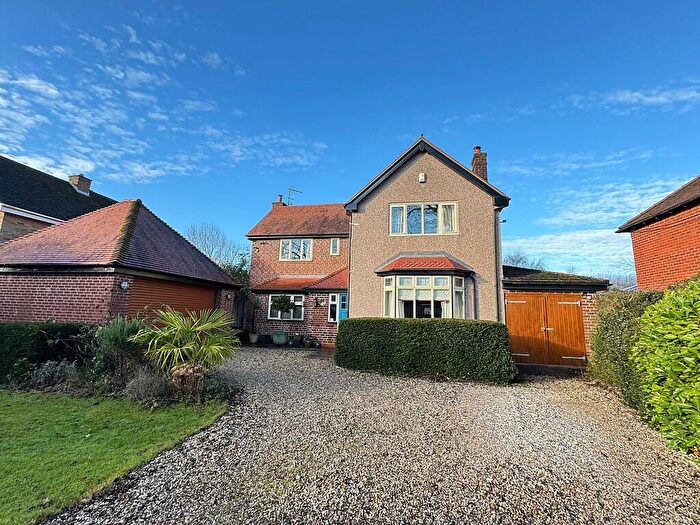 4 Bedroom Detached House For Sale In Burton Green, CV8
