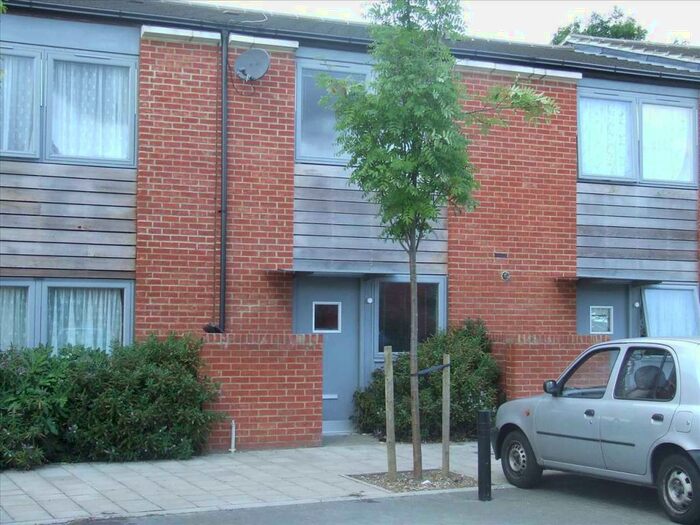 3 Bedroom Terraced House To Rent In Coningsby Avenue, Colindale, NW9