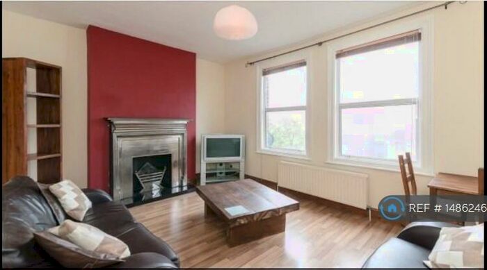 2 Bedroom Flat To Rent In London, London, N21