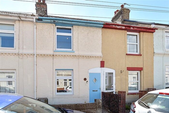 3 Bedroom Terraced House For Sale In Devonshire Road, Dover, Kent, CT17