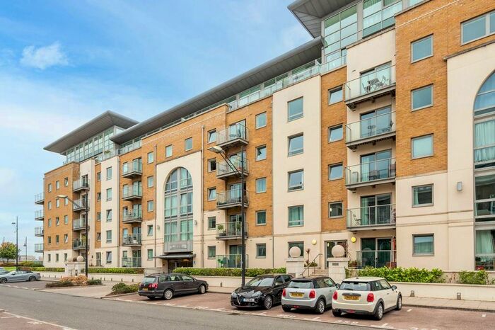 3 Bedroom Flat To Rent In Building, Woolwich, London, SE18